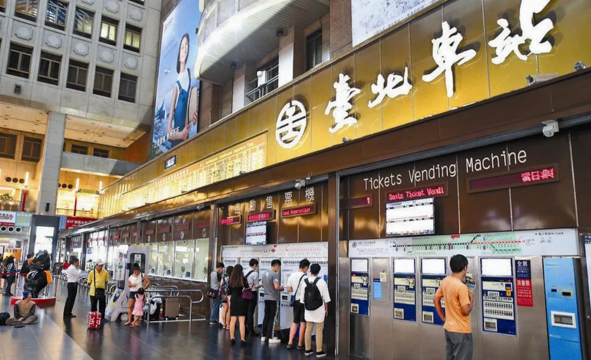 敬老票補貼 台鐵1年埋單10億