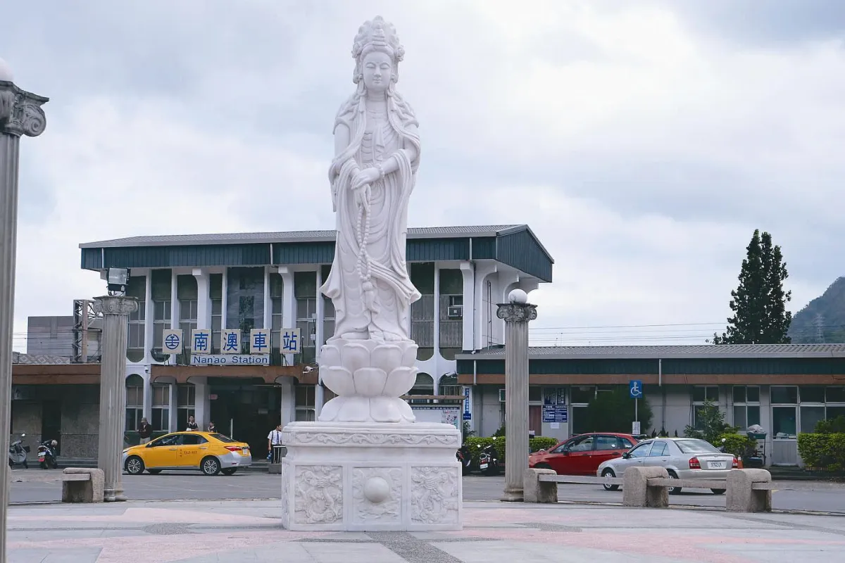 原鄉立觀音像 背後訴說母子情