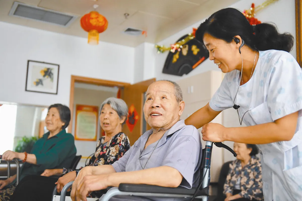 看護1對多 避免1人住院全家倒