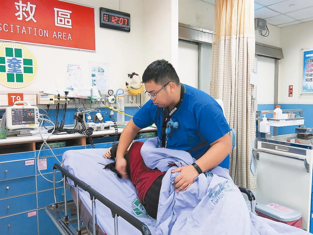 護理系男丁格爾 逐年增加