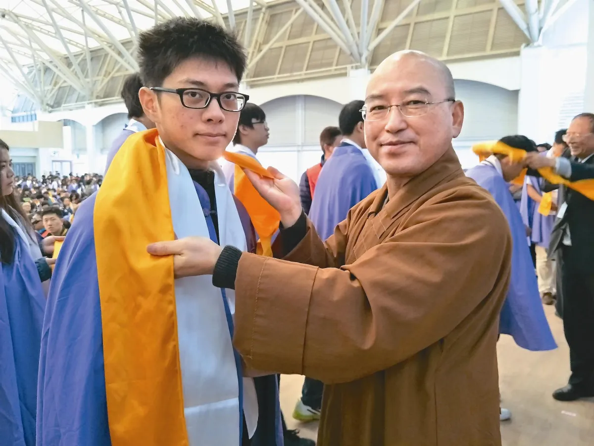 南華大學循古禮 學子慶成年