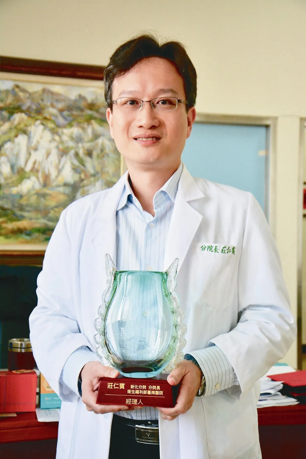 留住病患 莊仁賓翻轉蚊子醫院