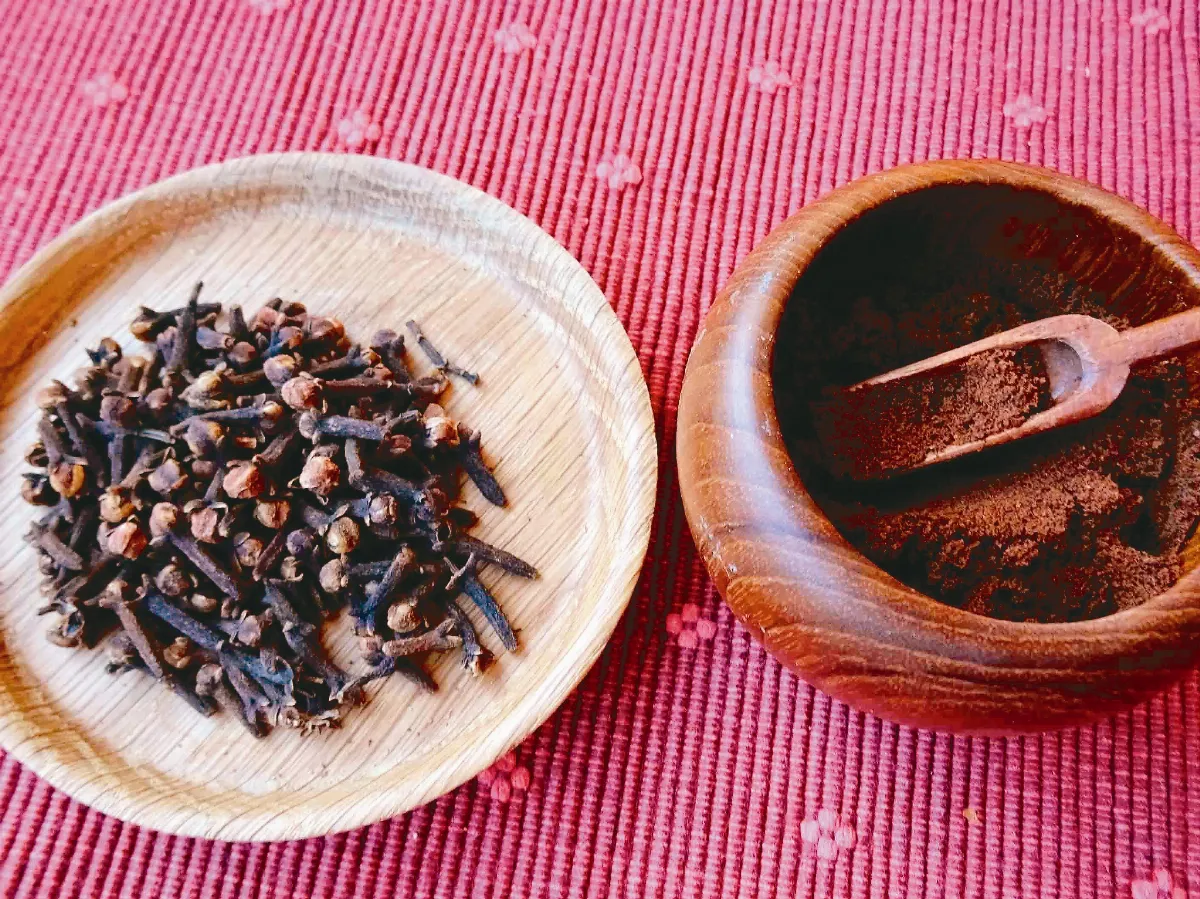 異鄉食情 歲末滿丁香