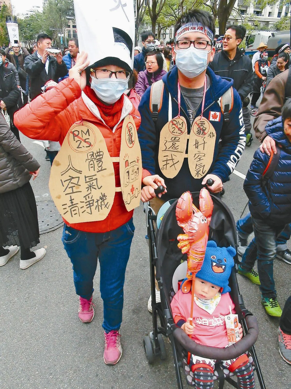 本土研究 PM2.5傷老幼肺功能