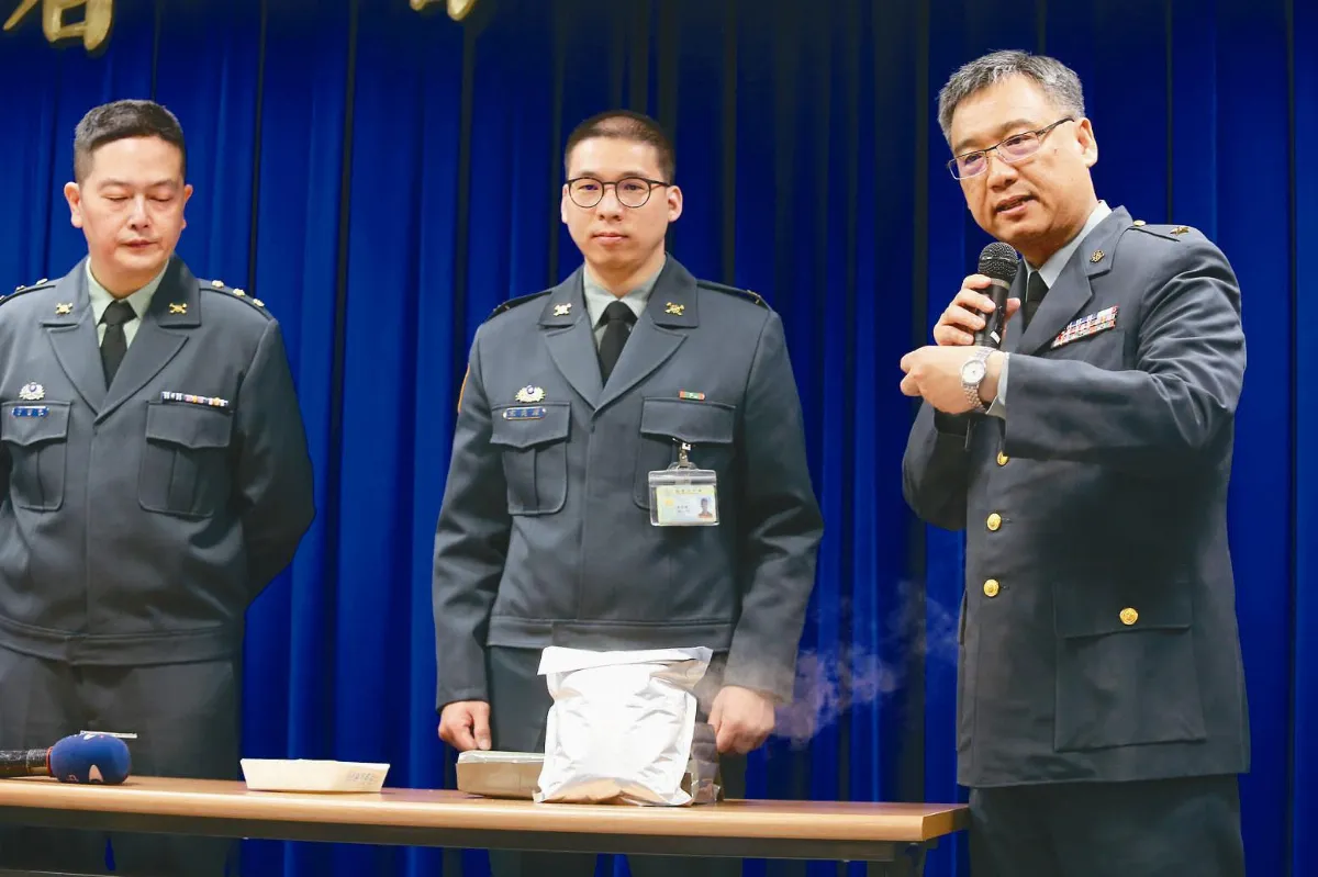 國軍加熱式餐盒