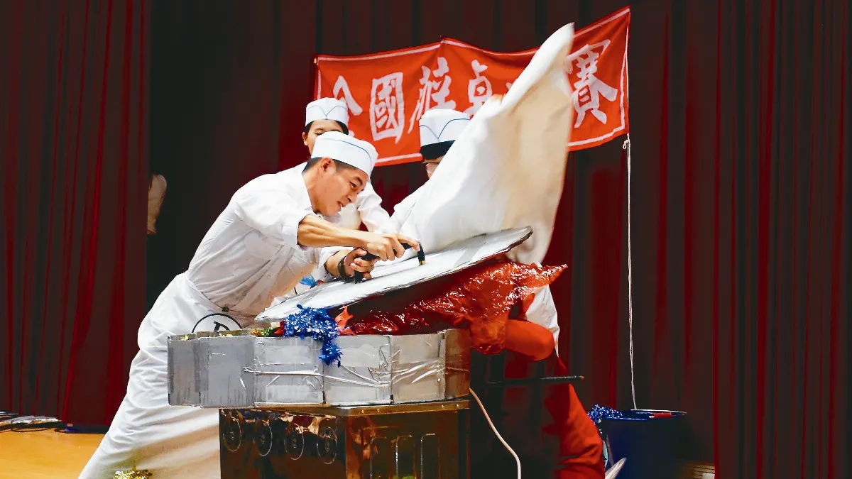 蔬菜滅火 消防員稱奇！