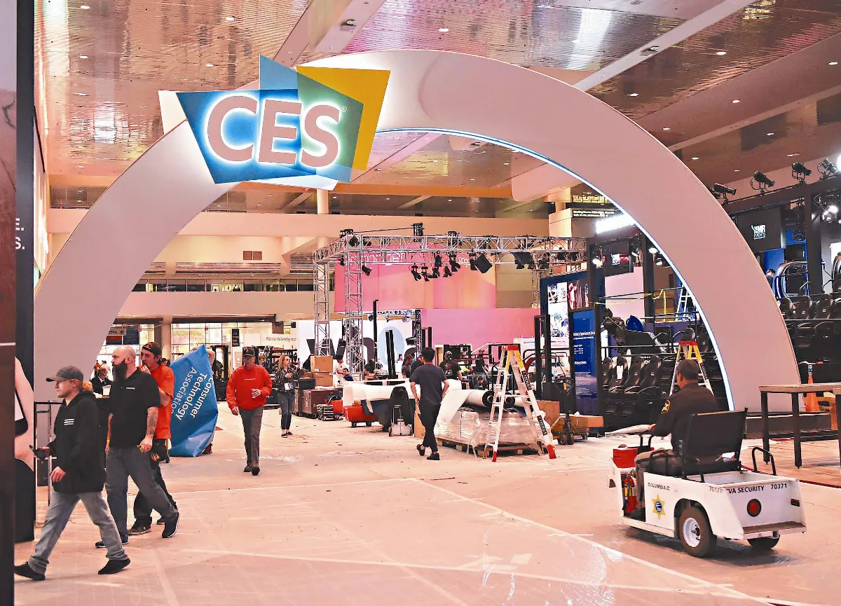 CES 超大電視、長效電動車吸睛