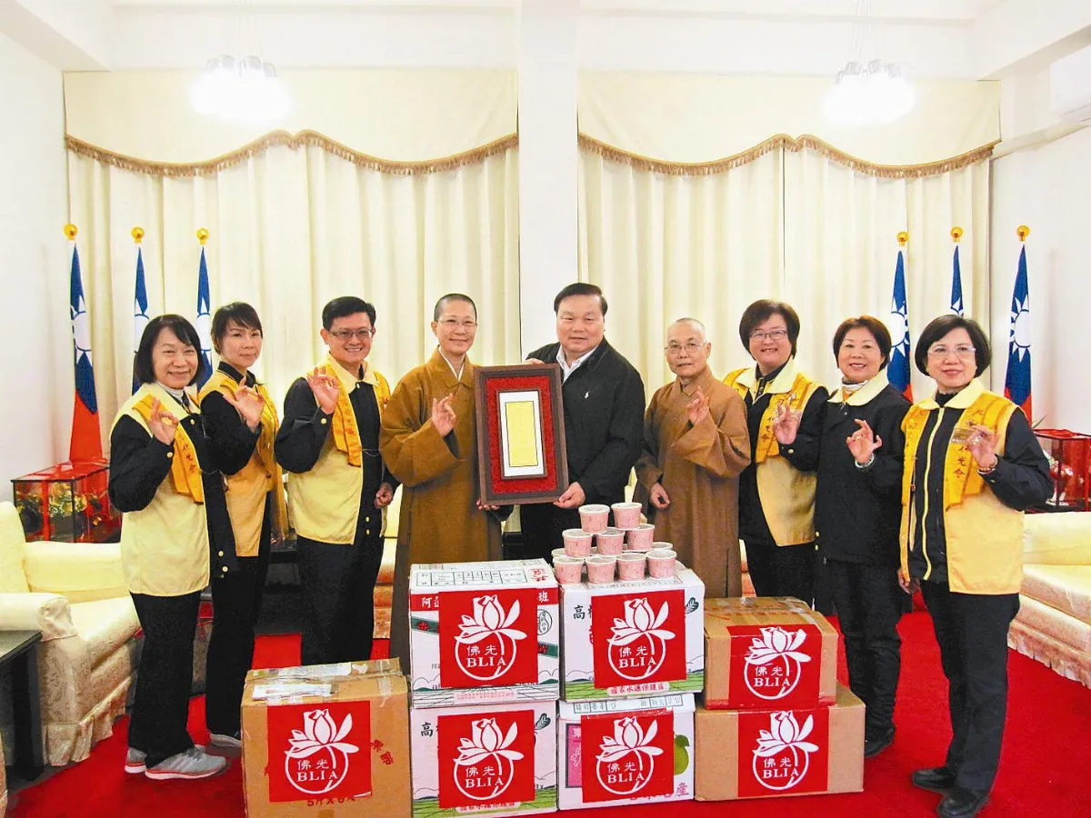 月光寺贈臘八粥 長者願年年享用