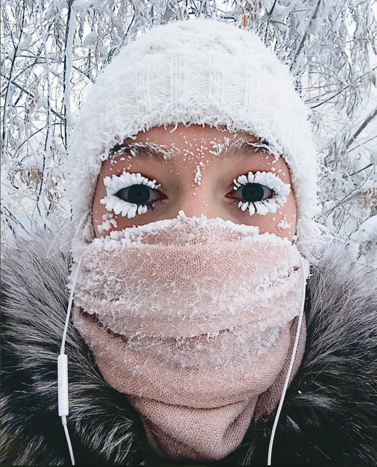 俄羅斯-67℃  睫毛凍成冰