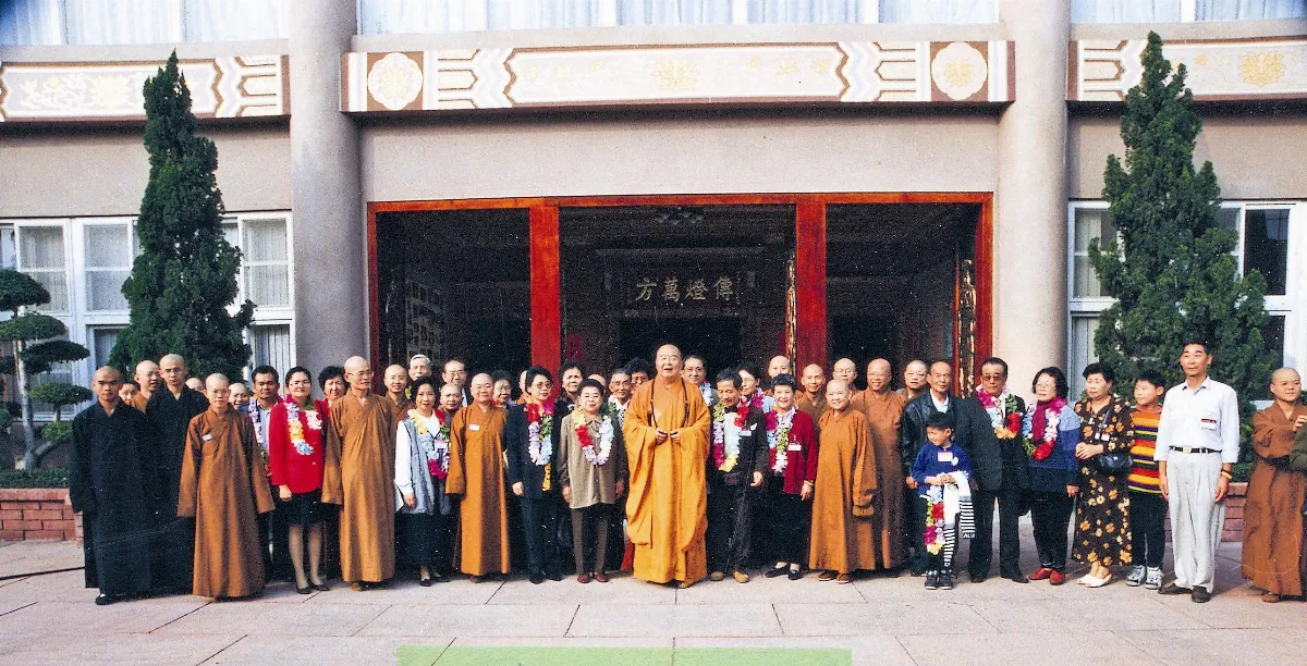 一枝草 一點露  天公疼憨人  上