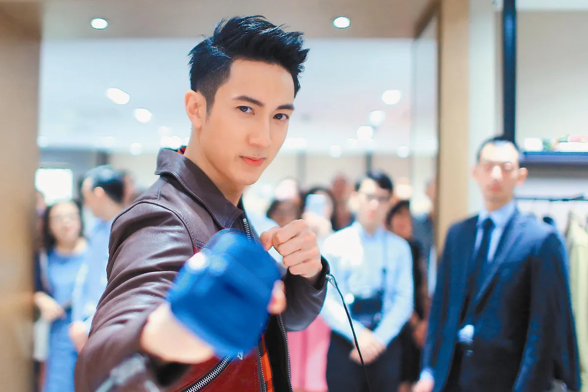 ／男演員、流行樂歌手／吳尊