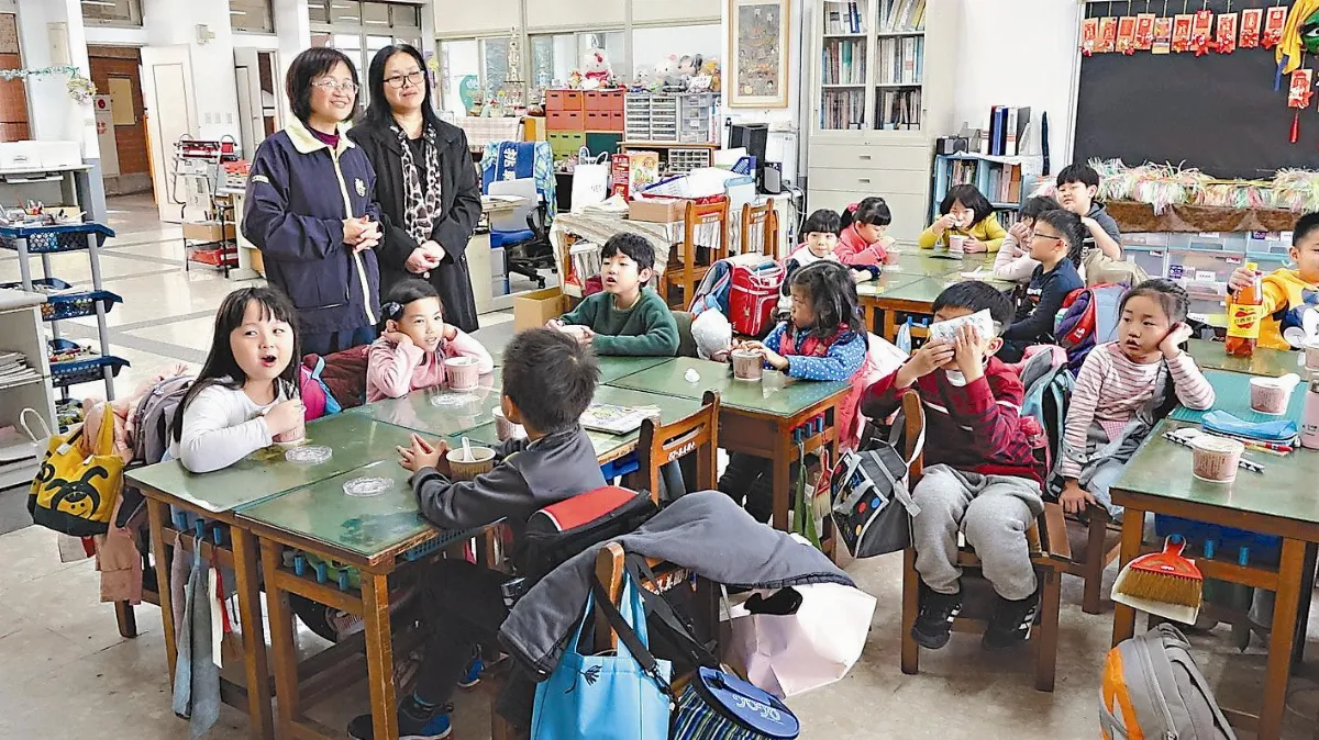 吟詩品粥 校園傳揚三好