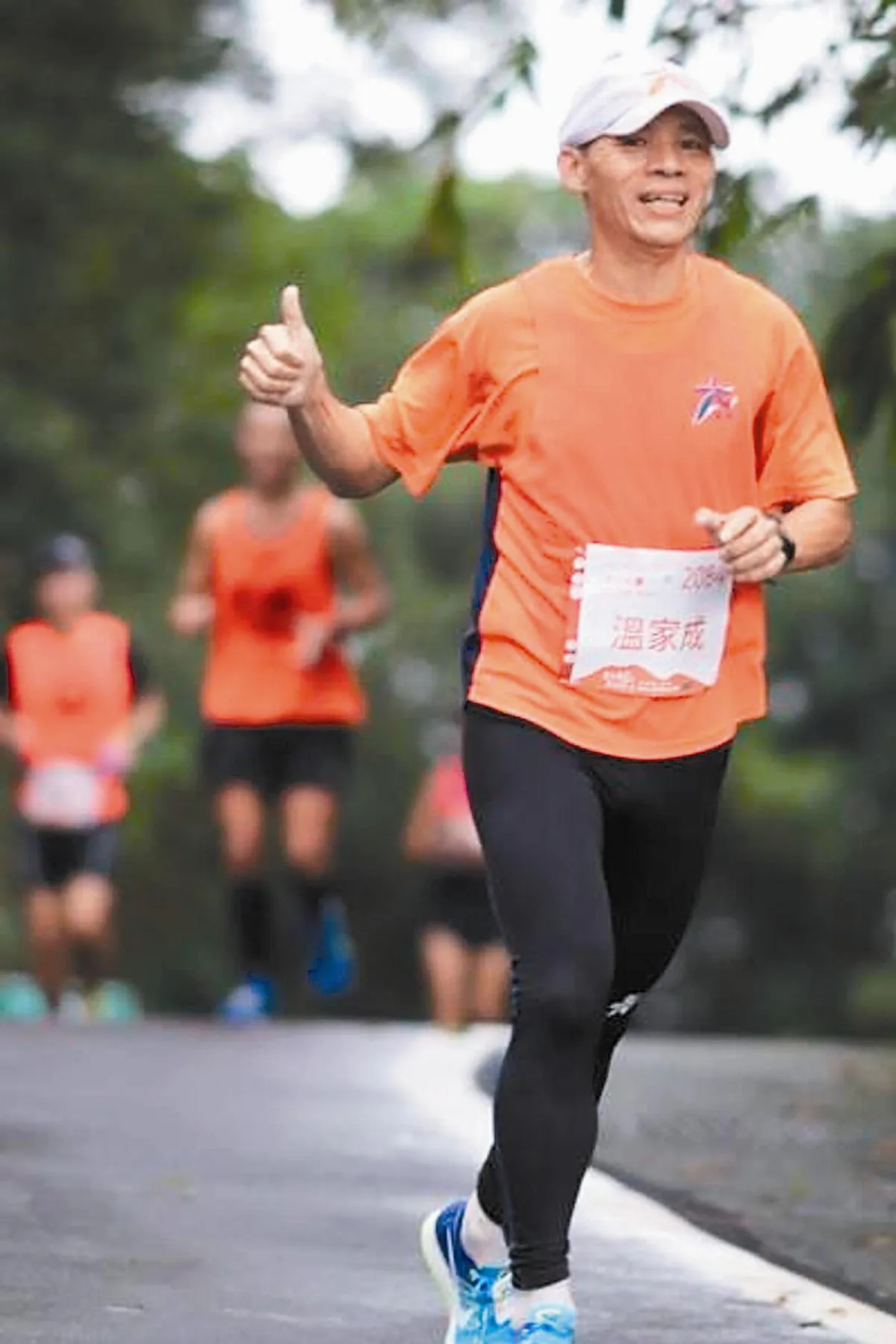 42km的傻勁 雙腳跑出返鄉路