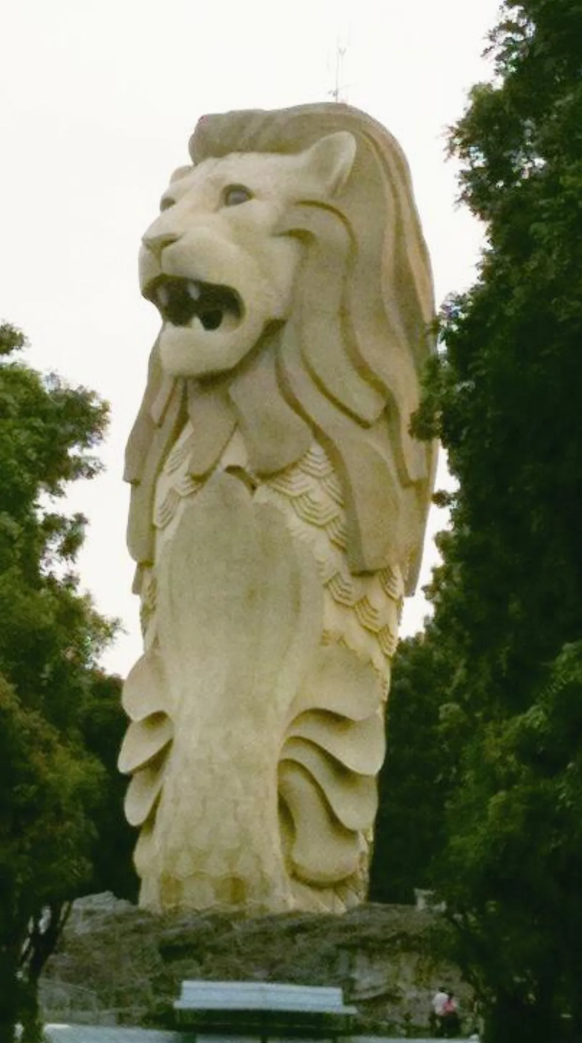 閃文集  魚尾獅