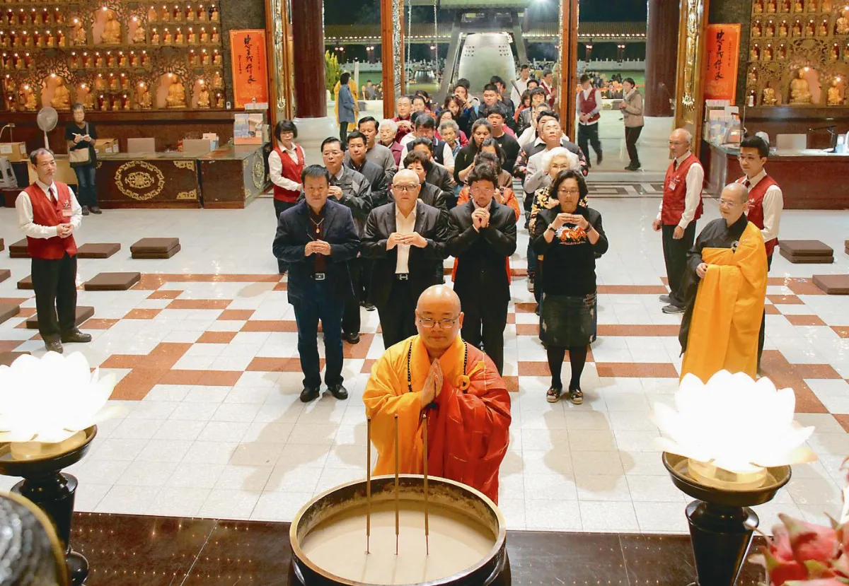佛光山行春 享年味擁法味