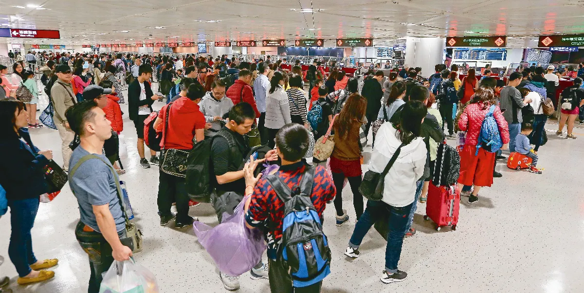 今天收假 上午北返避塞車