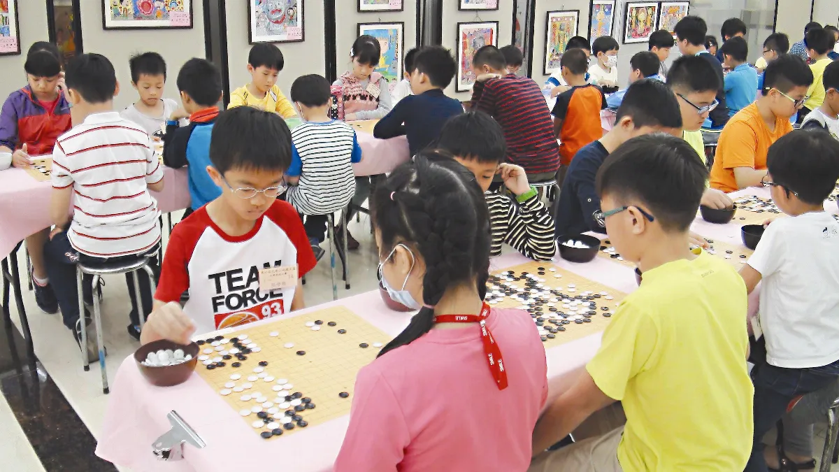 全國圍棋賽 旅日棋聖王立誠指導對弈
