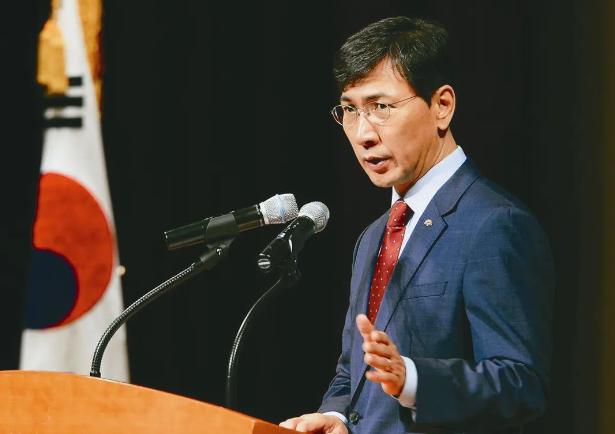 南韓總統大選黑馬 爆醜聞閃辭