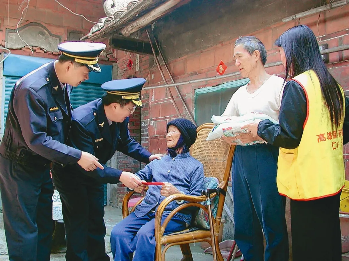 警察家戶訪查 走入歷史