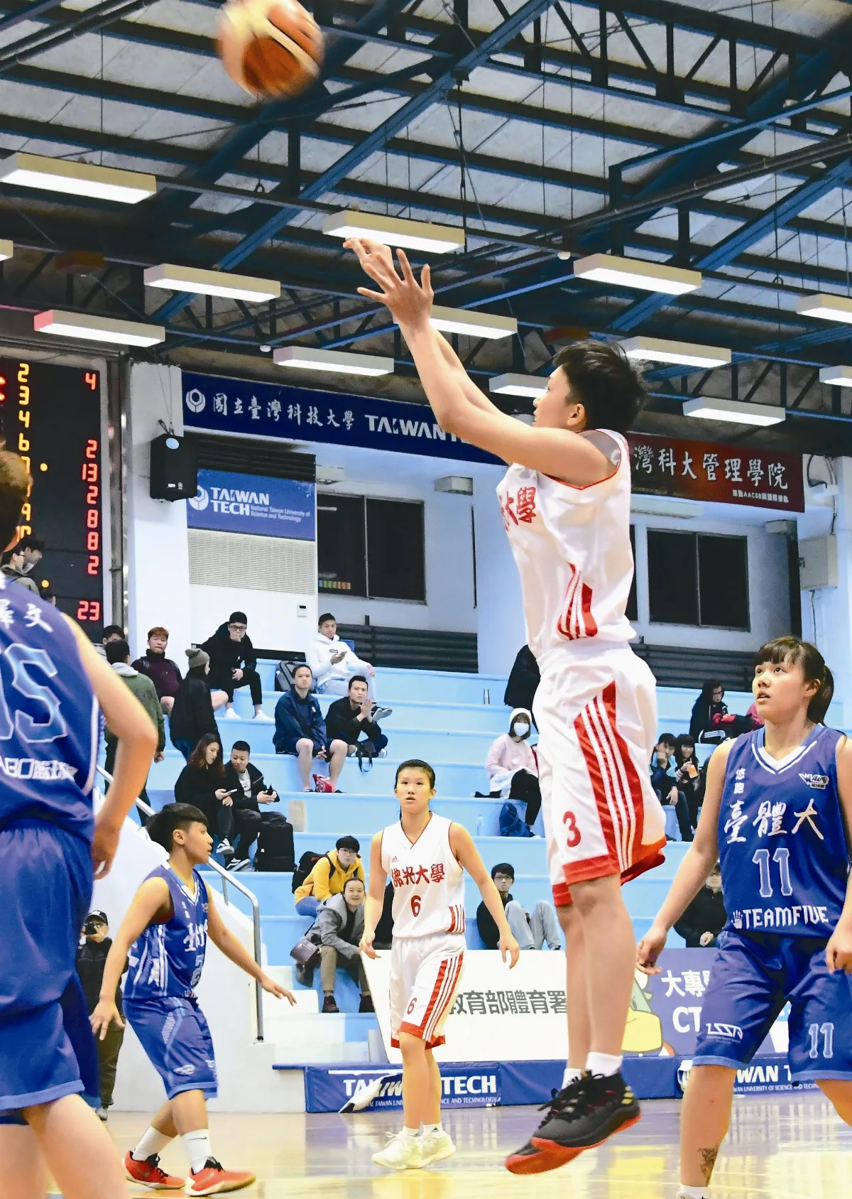 UBA 得分破百 佛大挺進4強