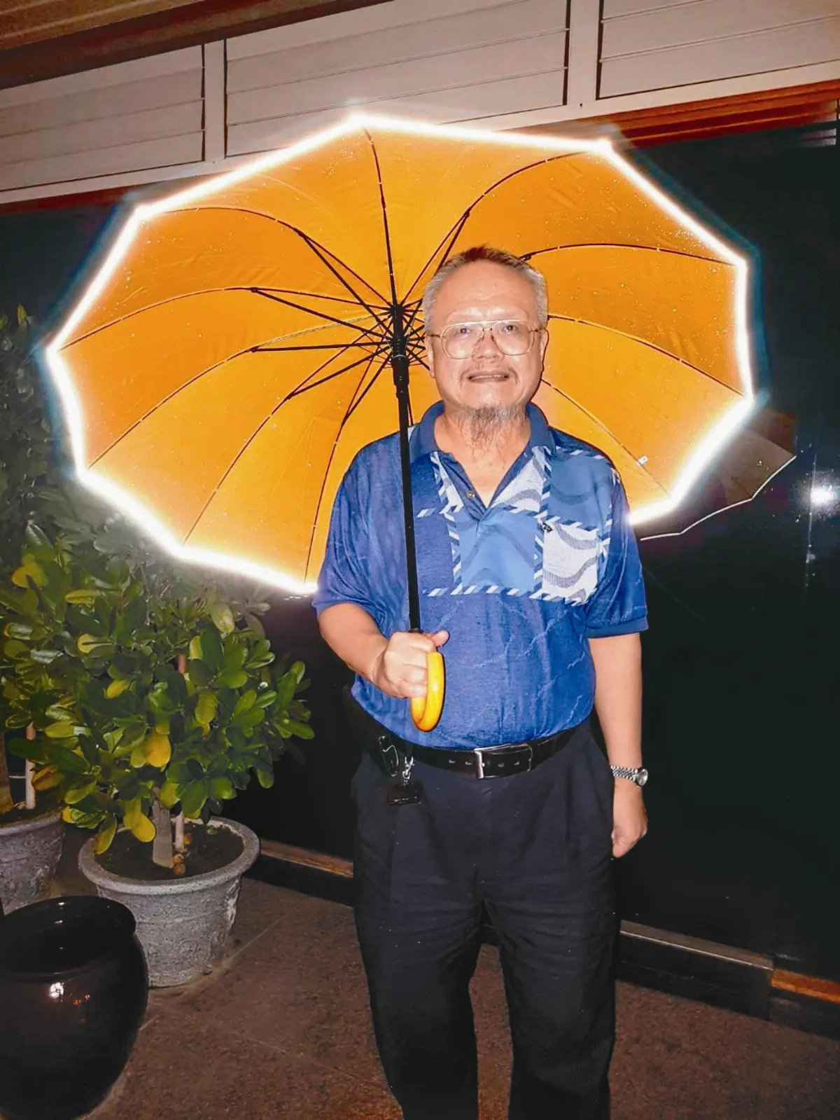 不為賺錢  發明環保安全雨具