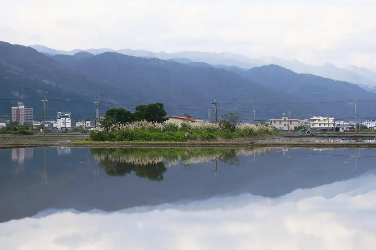 人間風景 水天一色