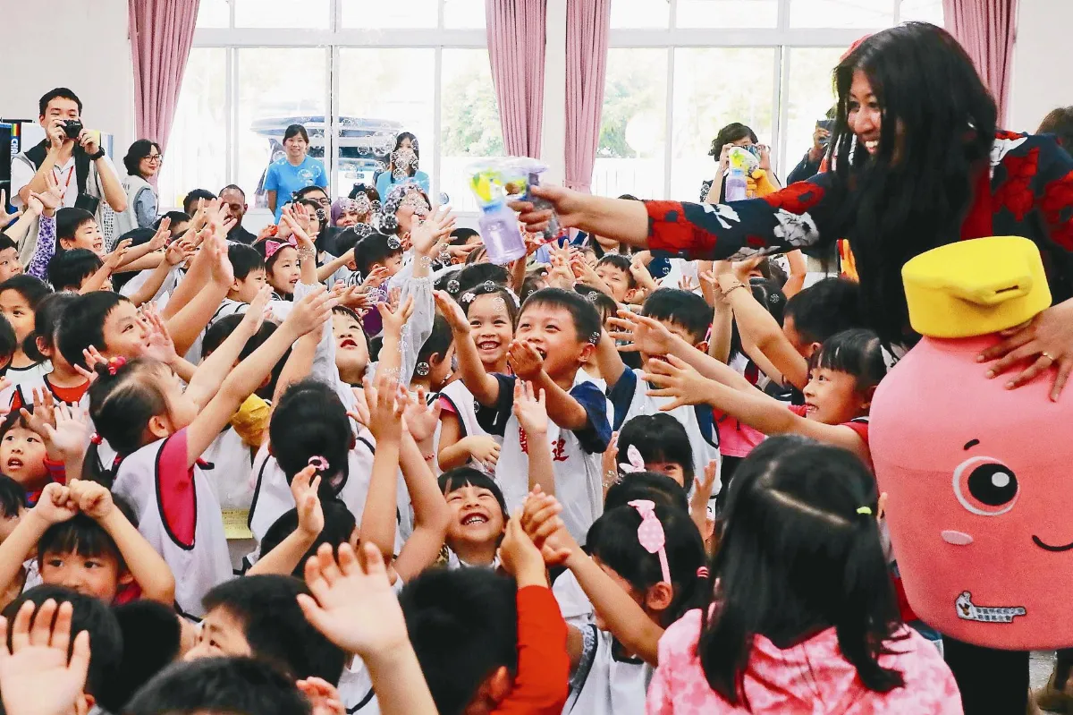 洗手當遊戲 預防腸病毒