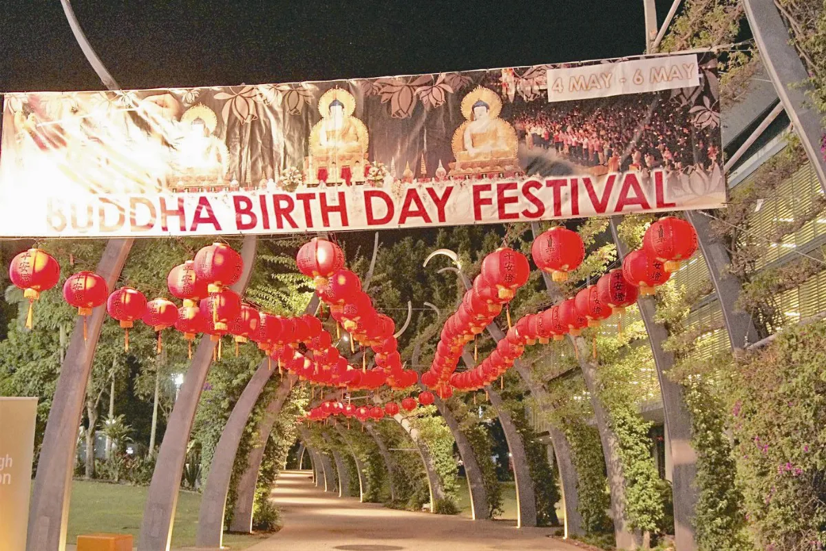 西澳南岸公園點燈 慶賀佛誕節