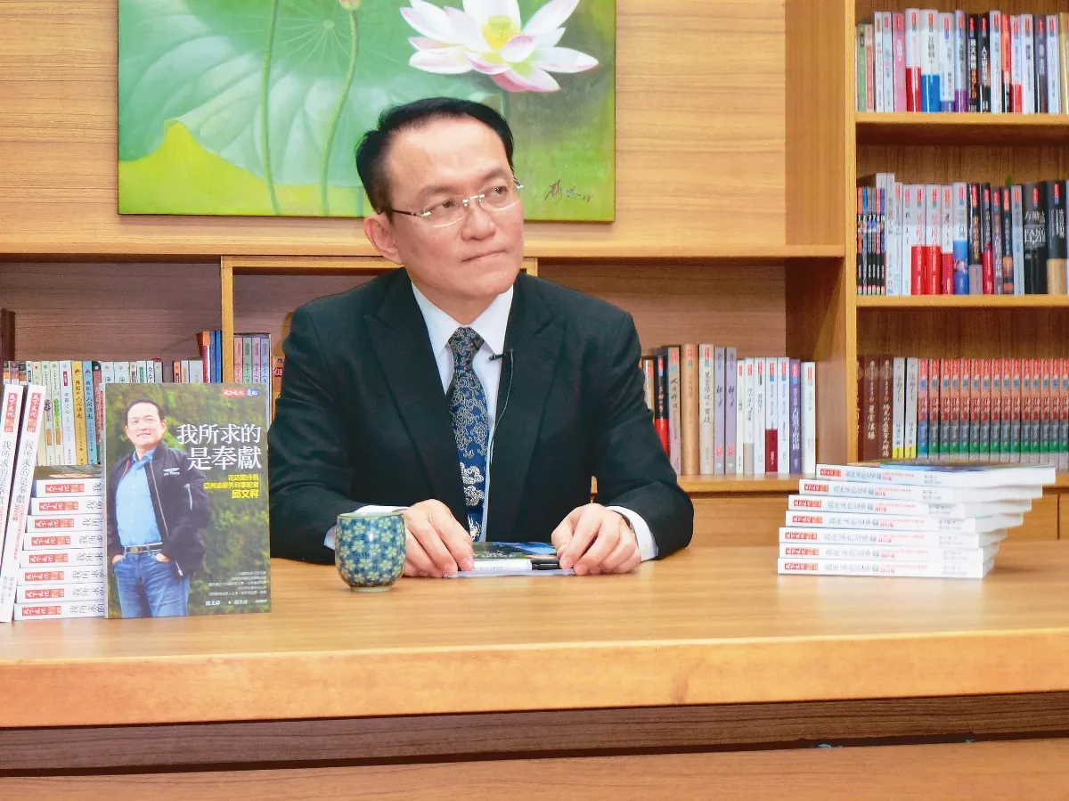 邱文祥 不論從醫從政 不忘助人初衷