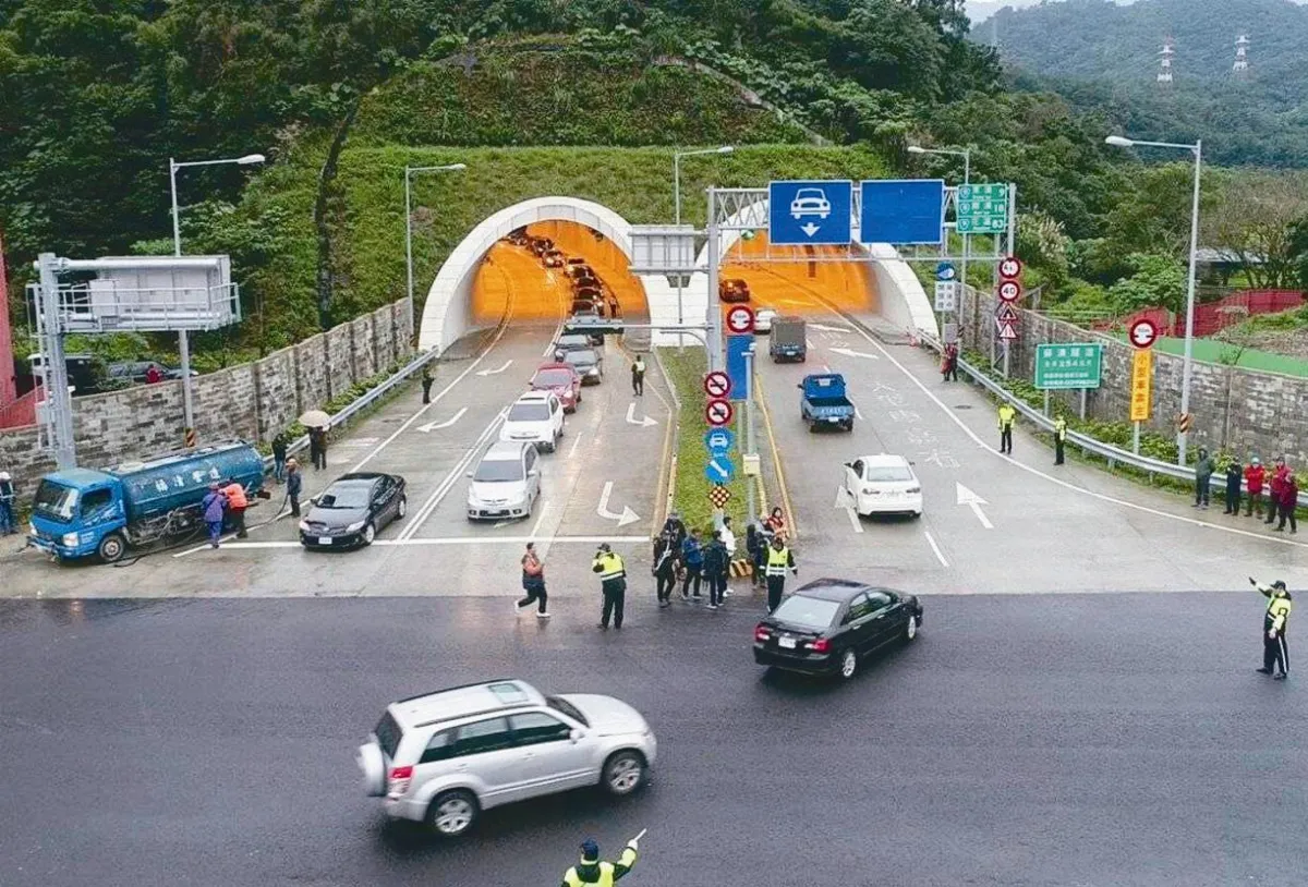 蘇花改開放大客車 7天免費