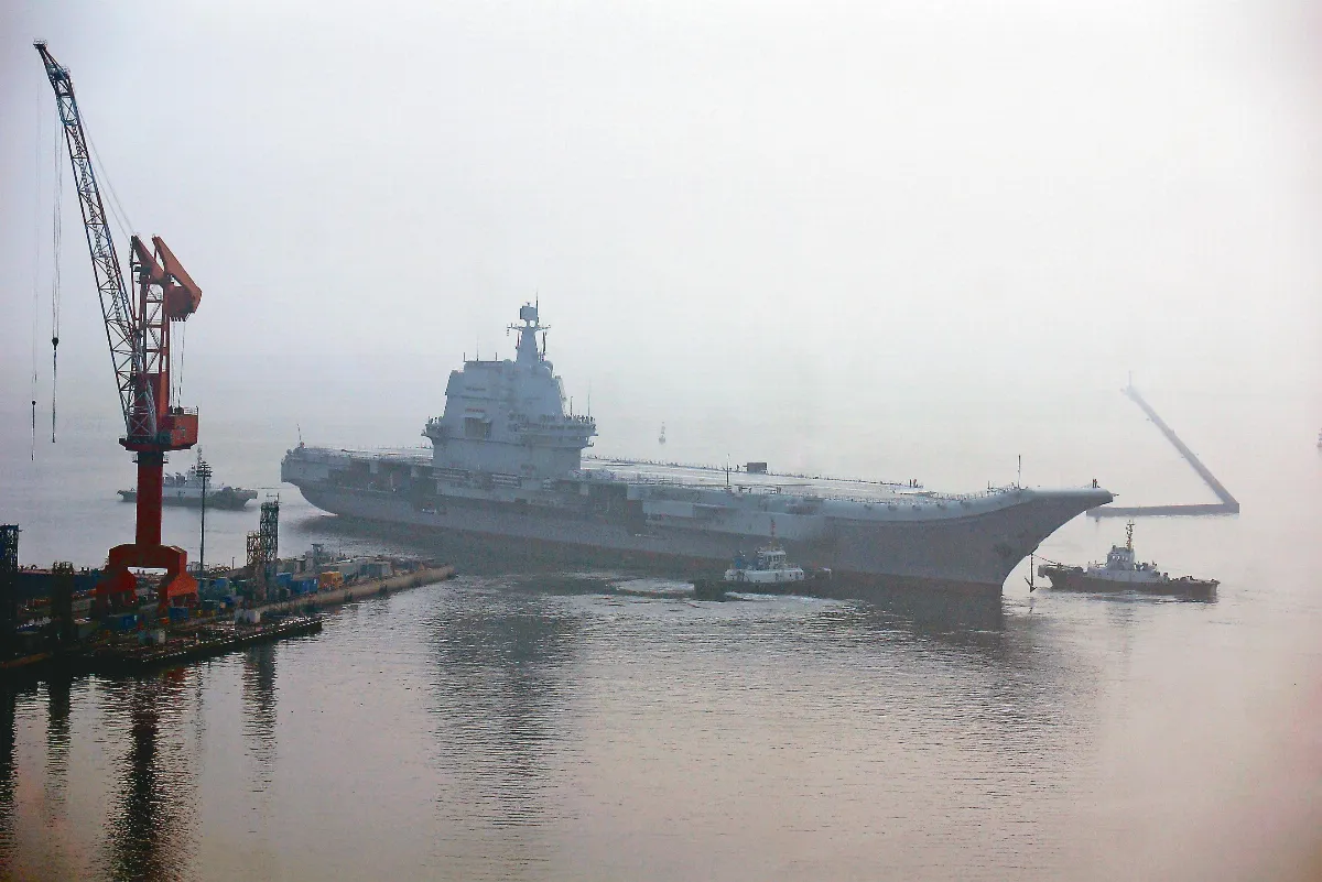 陸100%自製航母 出海測試