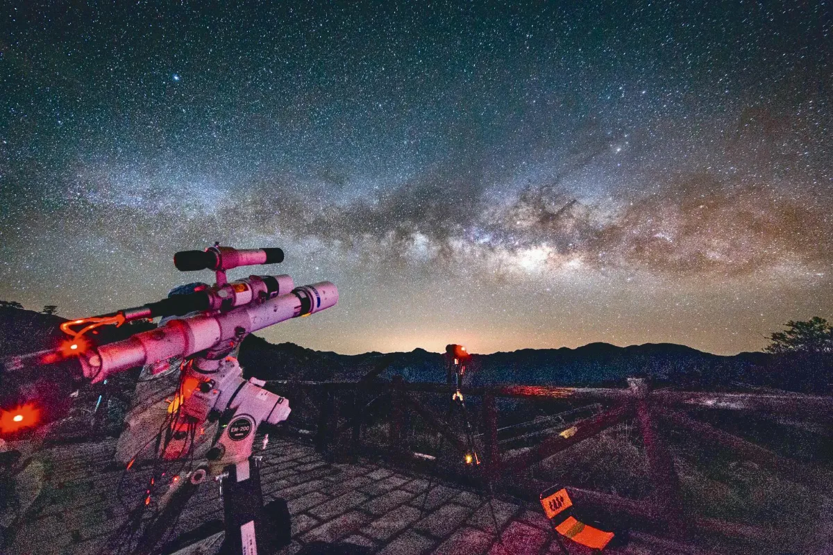 合歡山爭取成為國際級暗空公園 觀星 來這裡就對了
