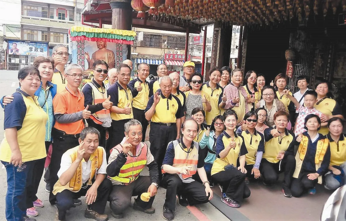 鬧區祈福 鄉民淨心歡喜