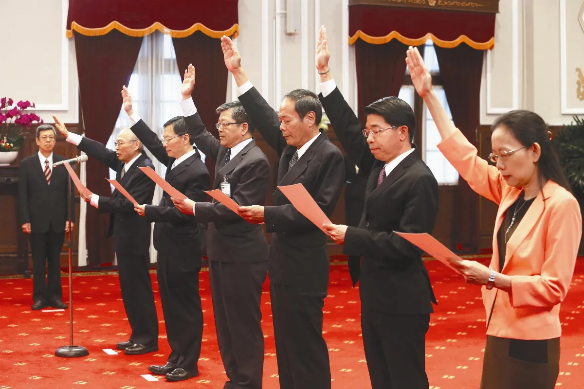 新任政務人員、駐外大使宣誓
