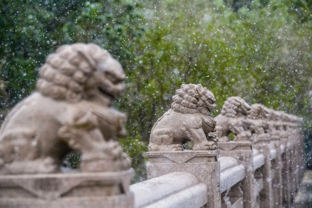 李焯芬