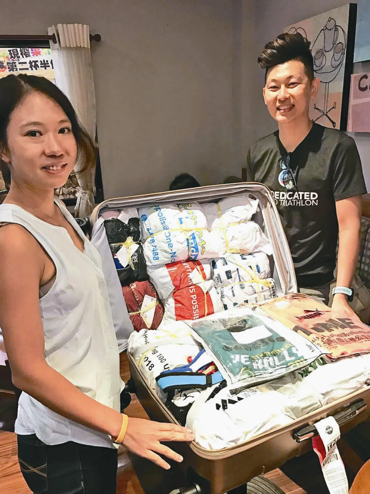 暖義工 募衣、整理、捐贈一手包  路跑排汗衣 能幫臥床老人