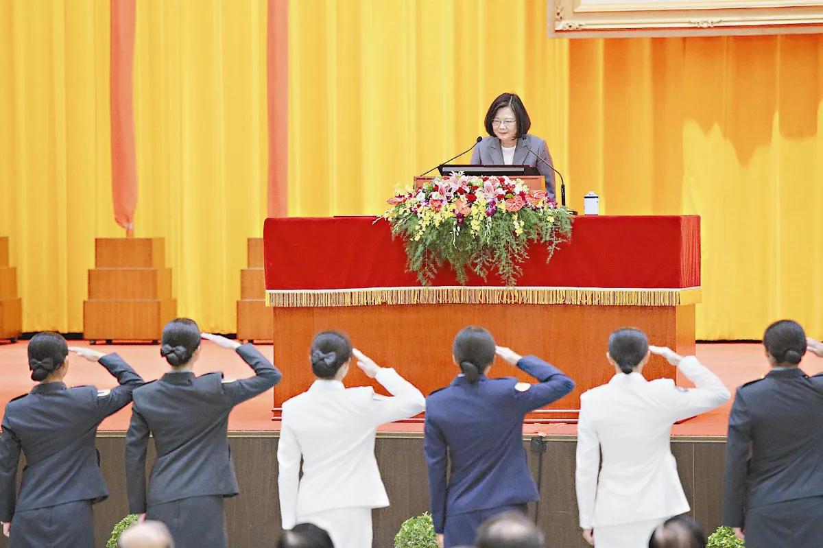 軍校聯畢 接棒向前衝
