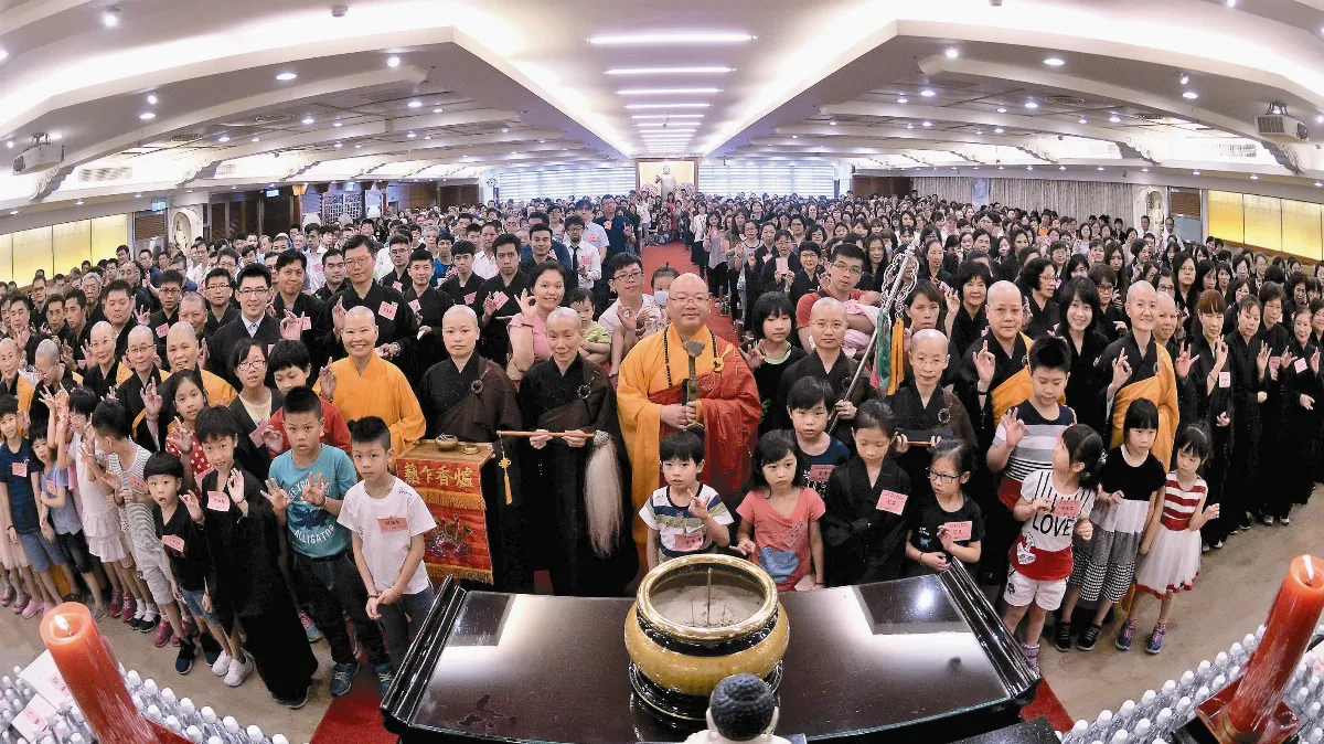 550人皈依三寶 發願行佛