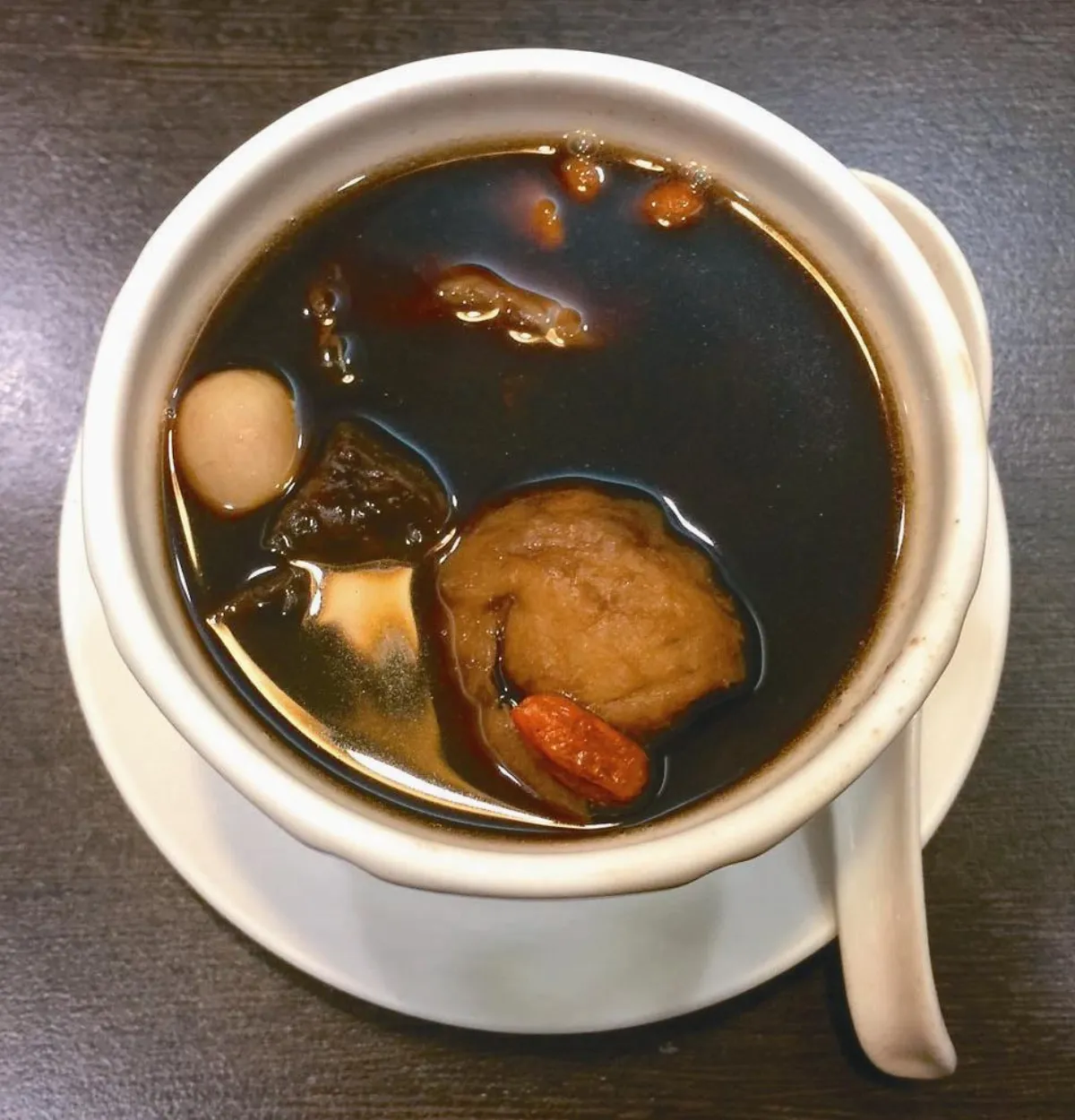 照食譜 紅燒蘿蔔 何首烏湯