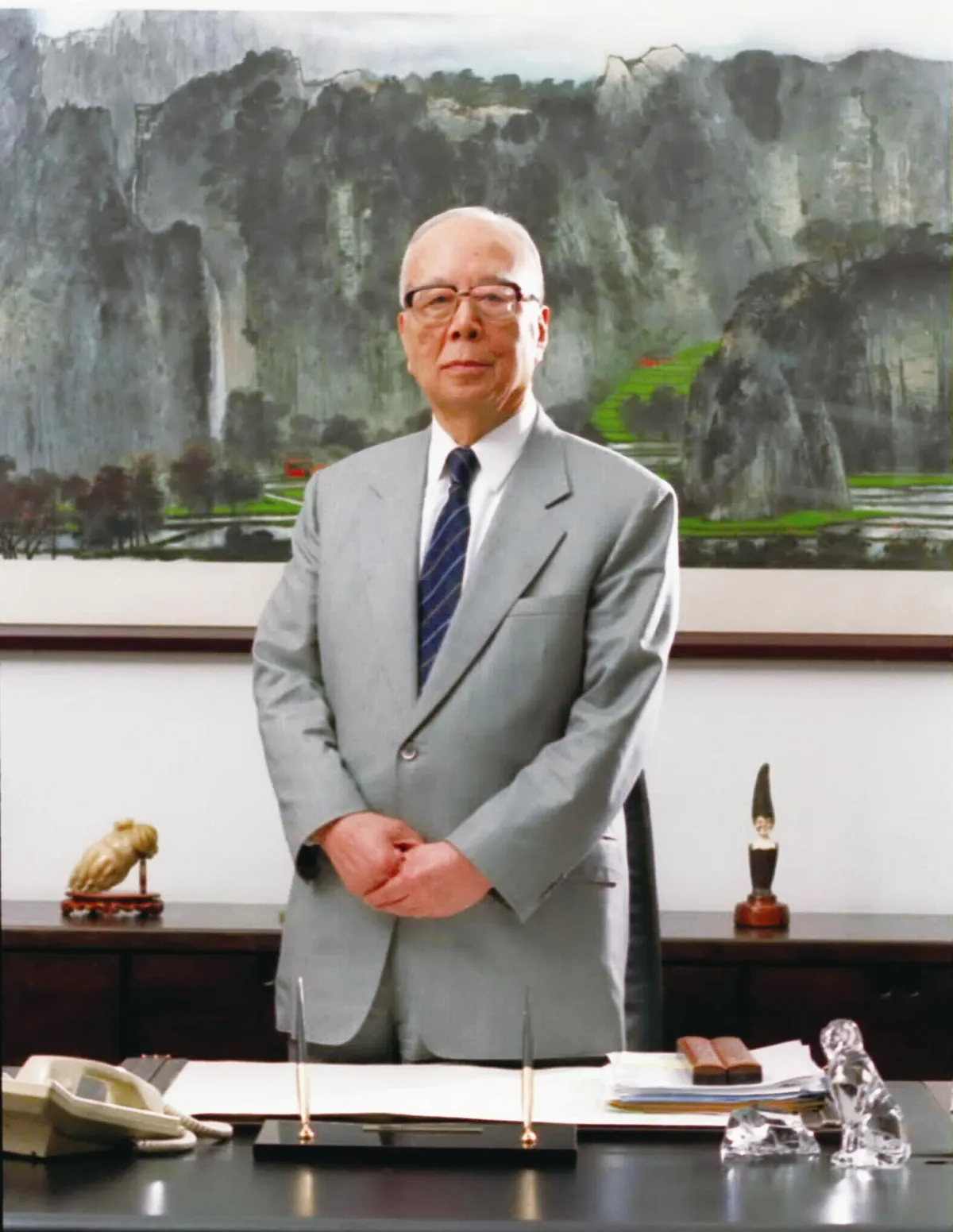 余紀忠