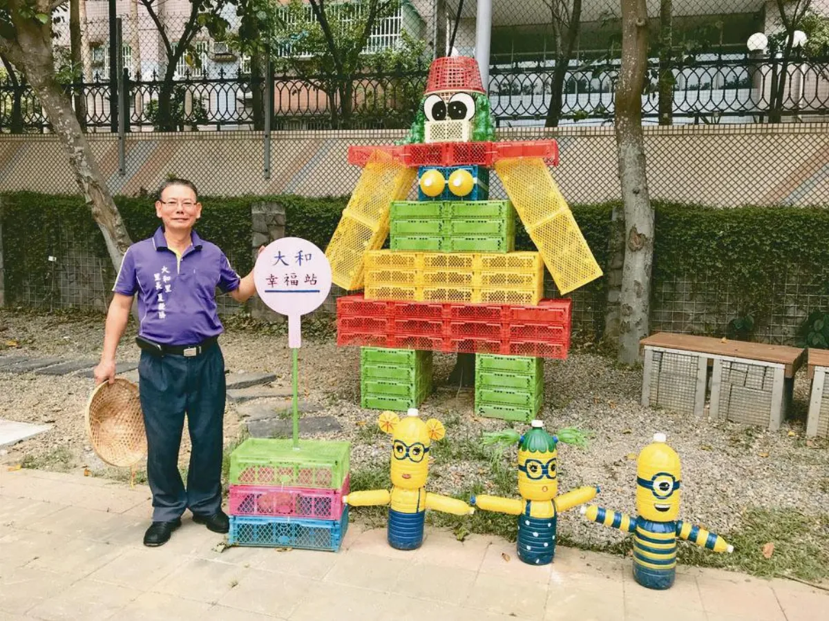 塑膠籃變鐵金剛 這公園充滿童趣