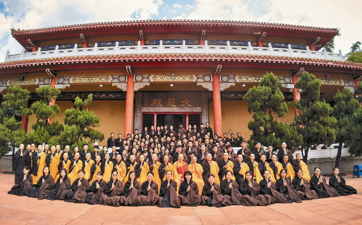 為法而來 國際青年三皈五戒