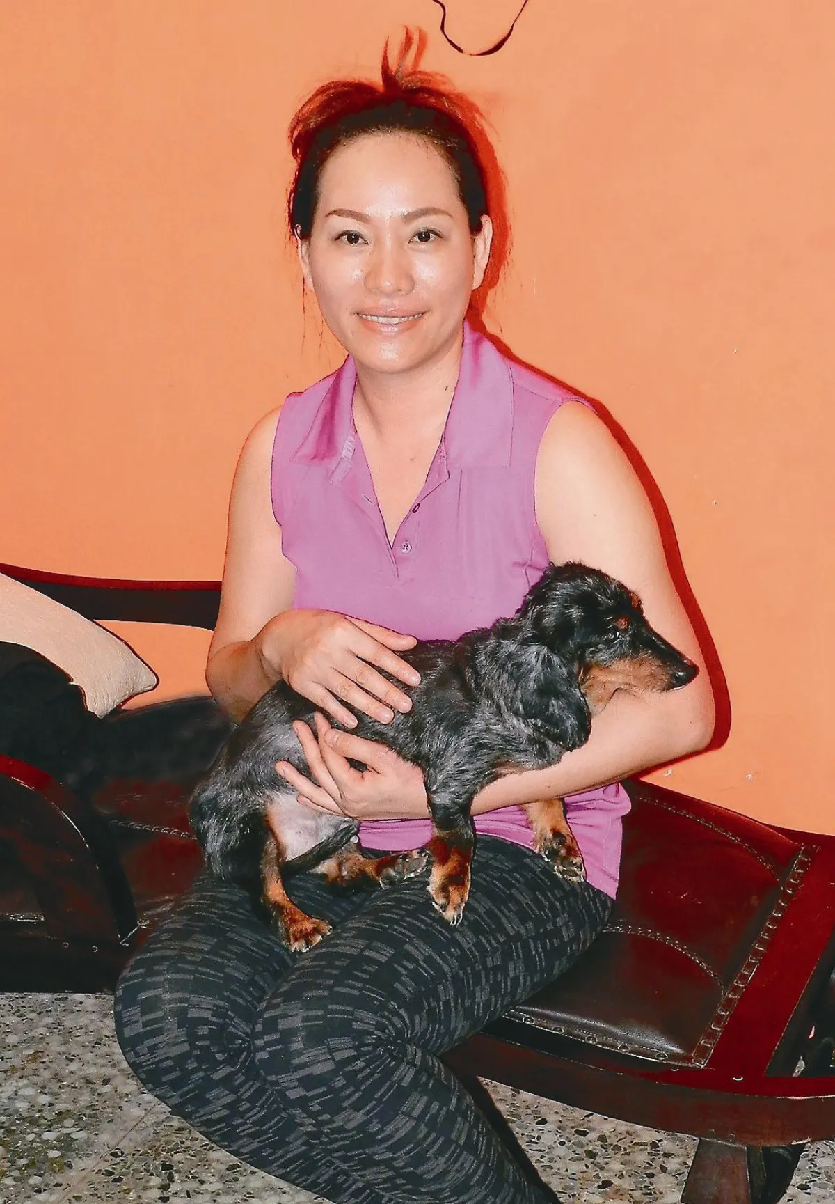 異國夫妻行善 攜手關愛鄰里