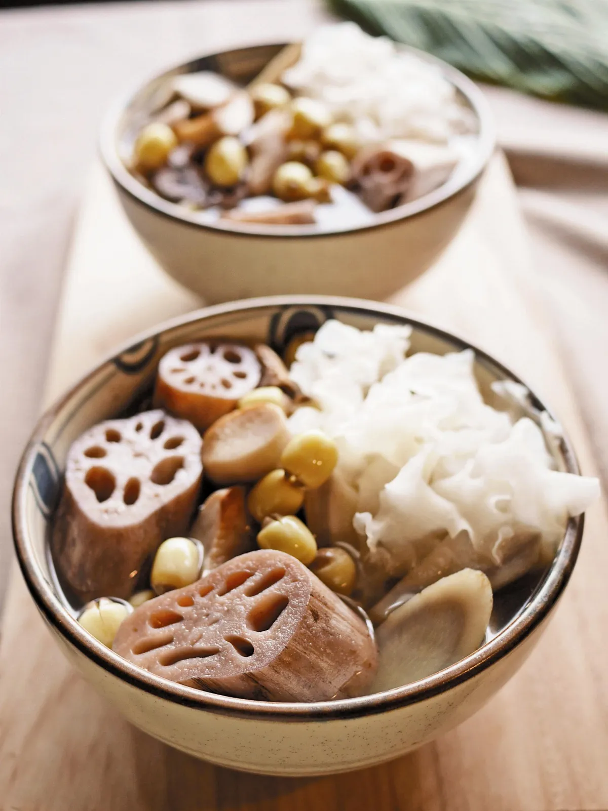 逸 饗 蔬食蓮藕