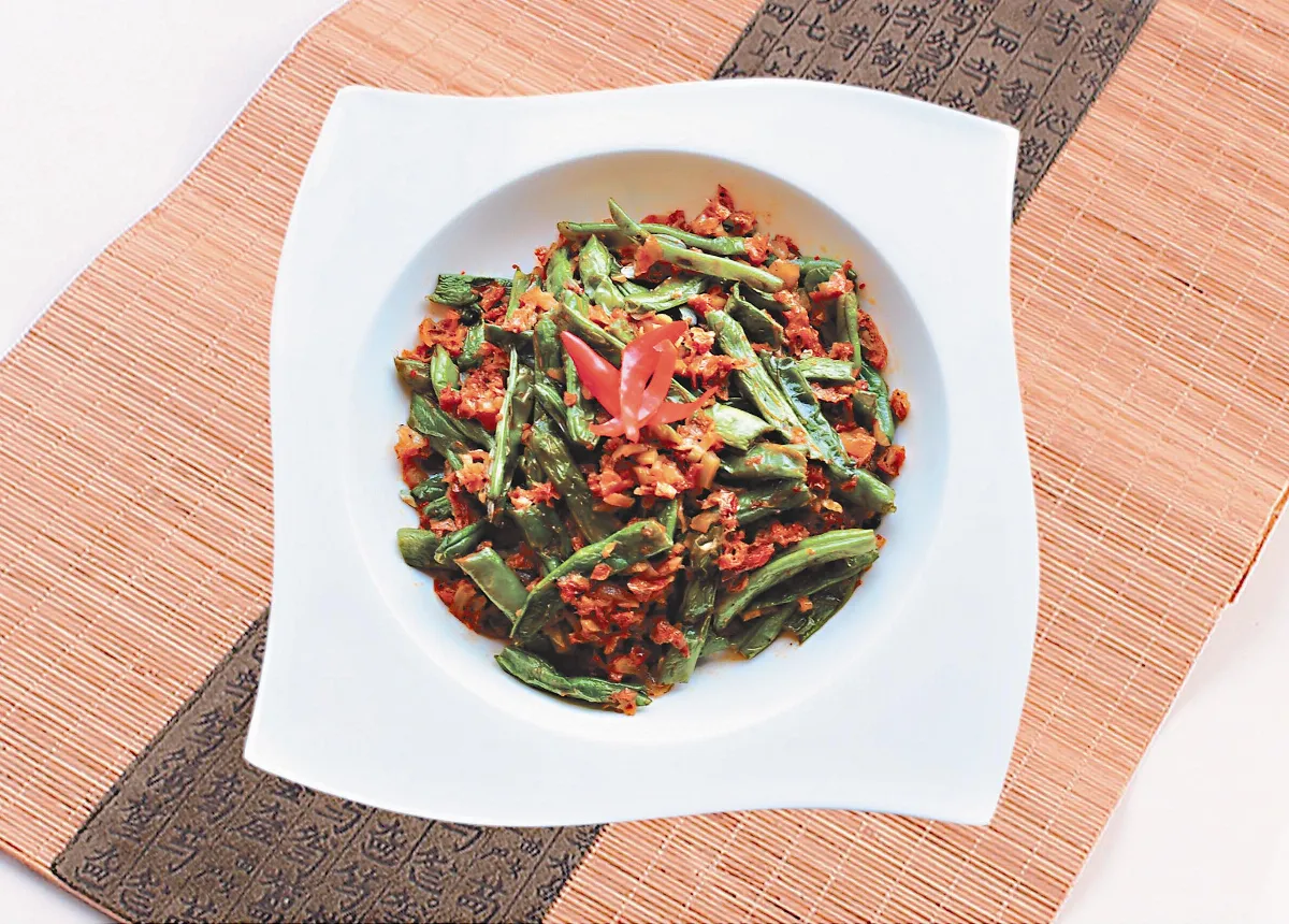 照 食 譜 蘿蔔油豆腐湯 乾煸四季豆