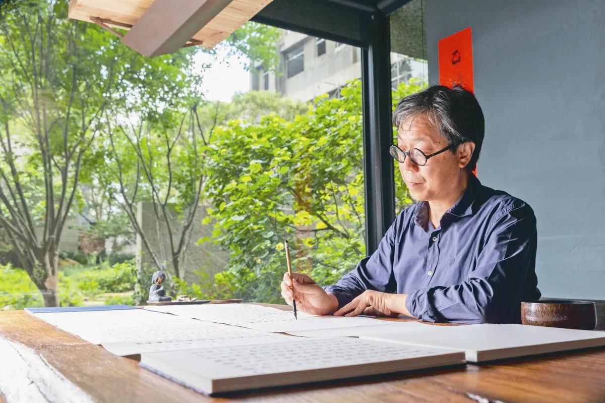 建築師在都市造山 在塵世修行