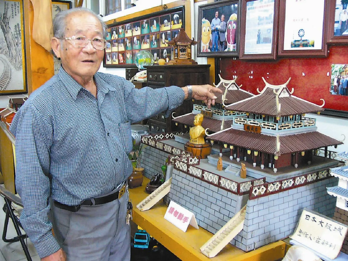 做父親最愛的建築 老翁造世界奇觀