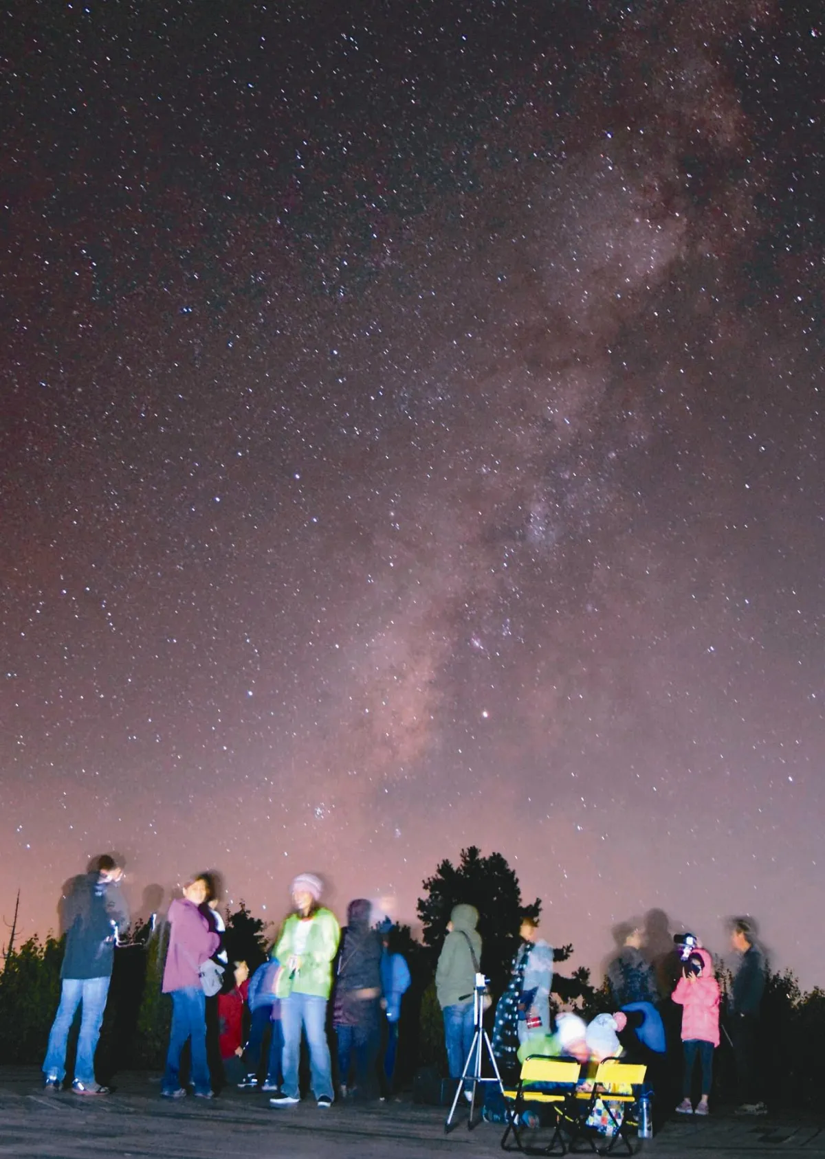 投宿飯店學天文 星體驗  老師解說知識 實地觀看星空 聽課的人日增 入住率也上升