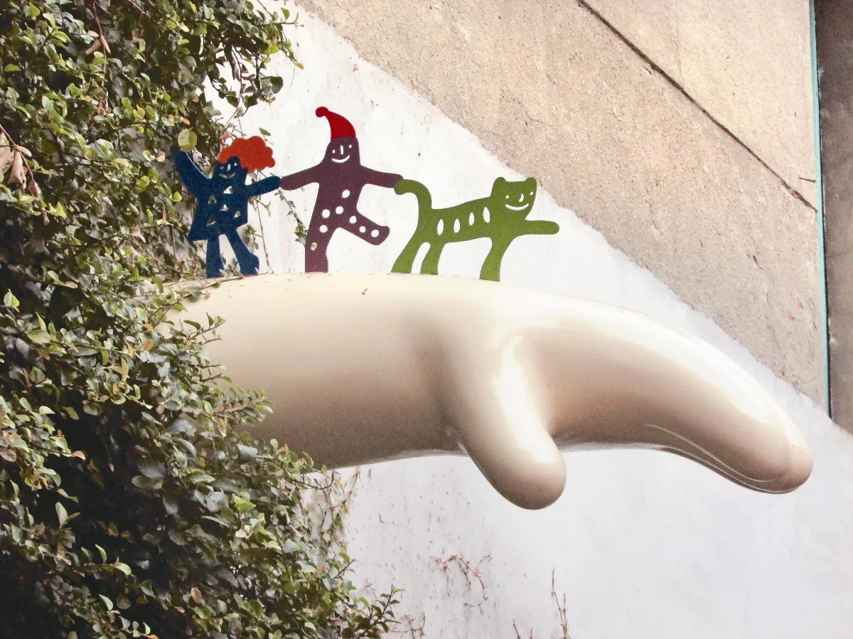 生活快門 牆外一隻手