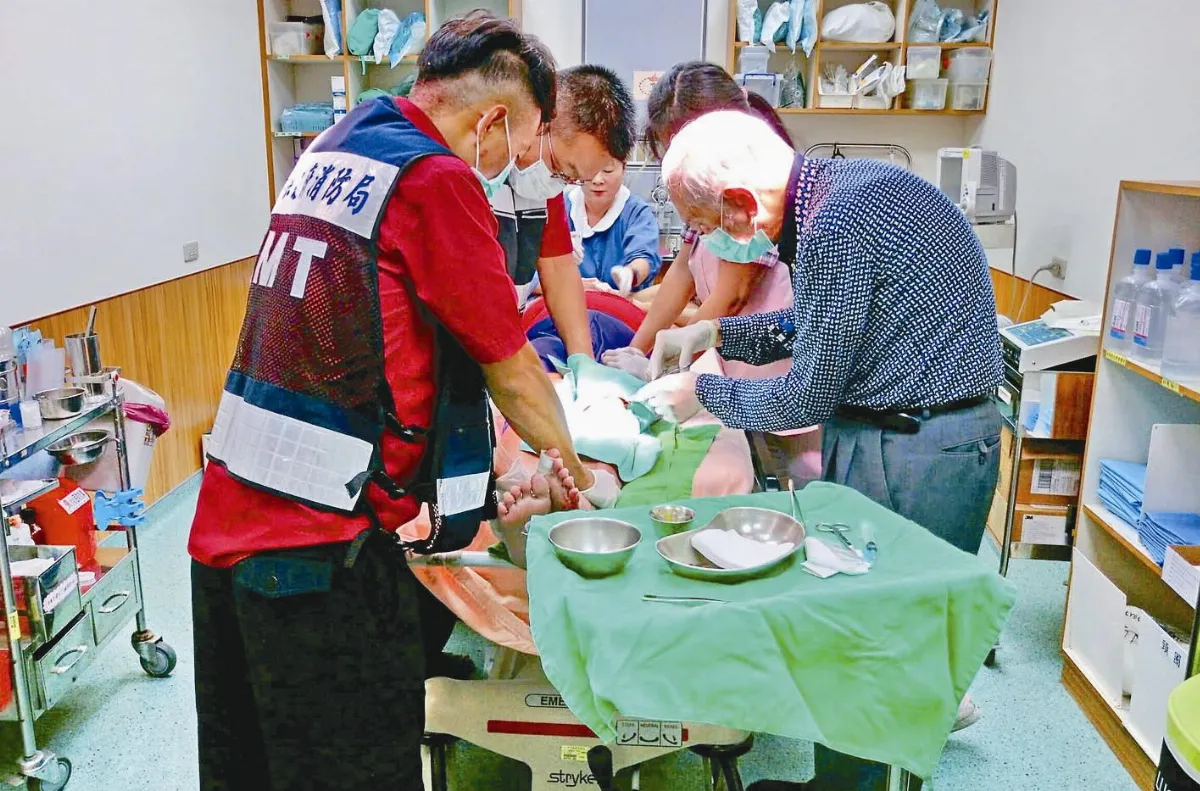 8旬醫堅守恆春 年輕醫師在哪？